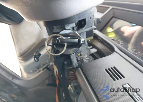 1990 Lincoln Mark Vii Lsc z USA, uszkodzony, nr VIN 1LNCM93E8LY818901